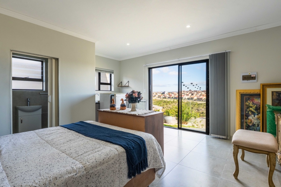 4 Bedroom Property for Sale in Seemeeu Park Western Cape